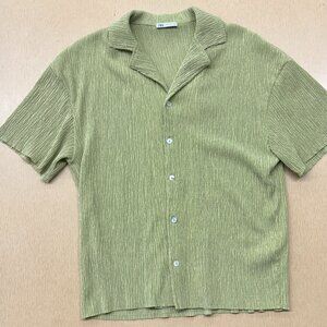 Zara textured green vacation shirt